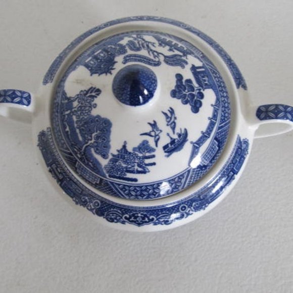 Blue Willow Sugar Bowl With Lid Cobalt Blue White Sugar Bowl England Blue china - Picture 1 of 7